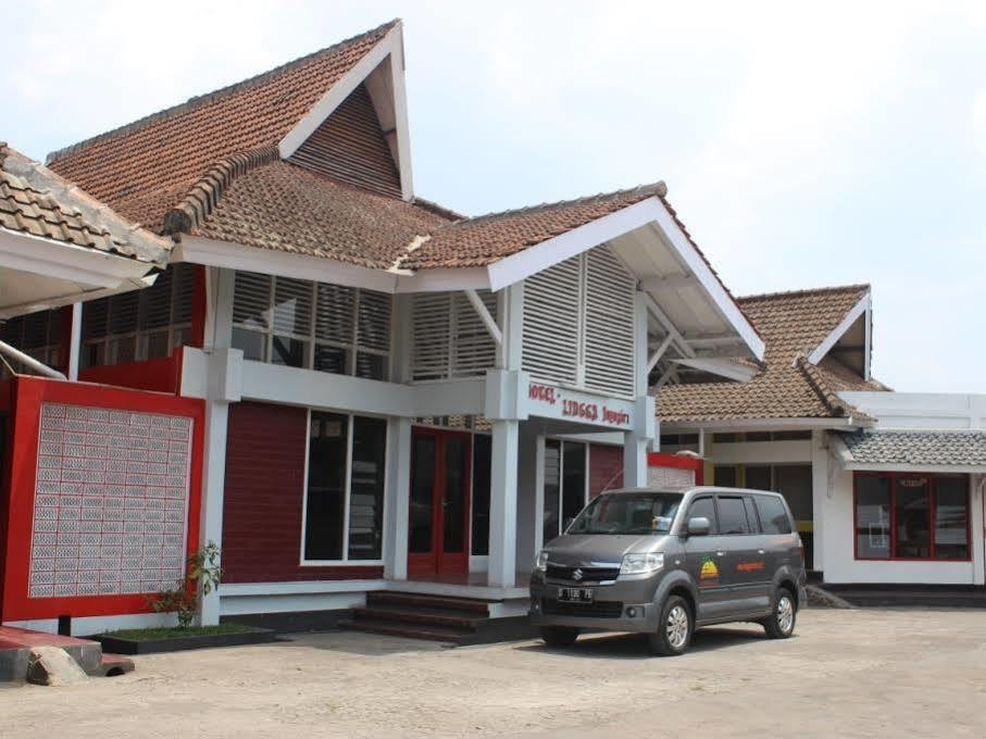 Lingga Guest House Jayagiri Lembang Exterior foto